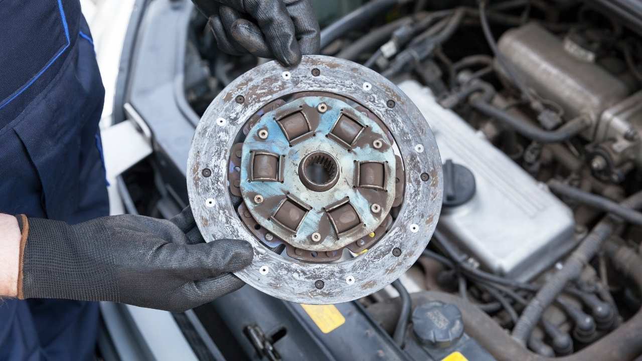 Symptoms Of A Worn or Bad Clutch